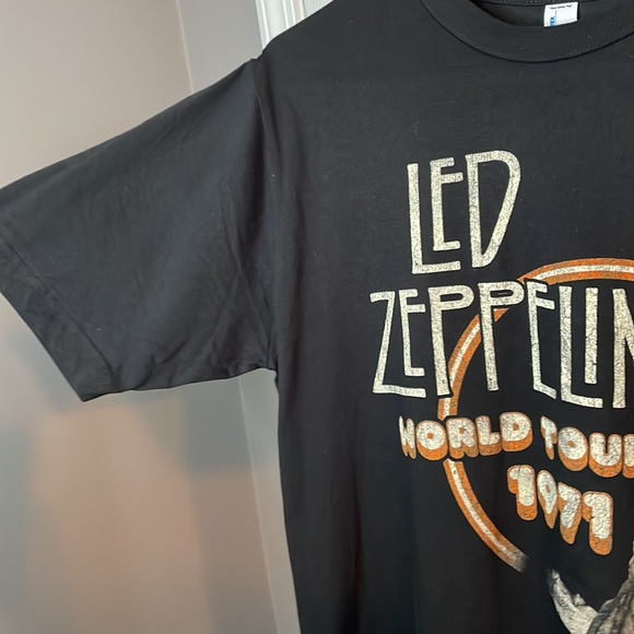 NWOT Led Zeppelin World Tour 1971 Black Medium Graphic Tee Shirt - Picture 5 of 8